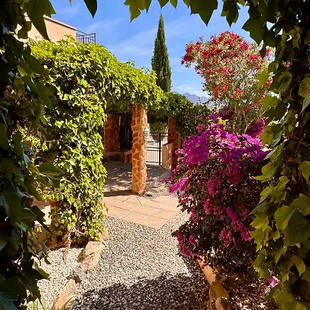 Holiday home Loma Alta - Grotwoning Met Prachtige Tuin En Prive Zwembad